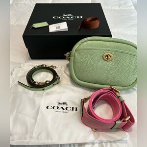 COACH camera bag in pistachio